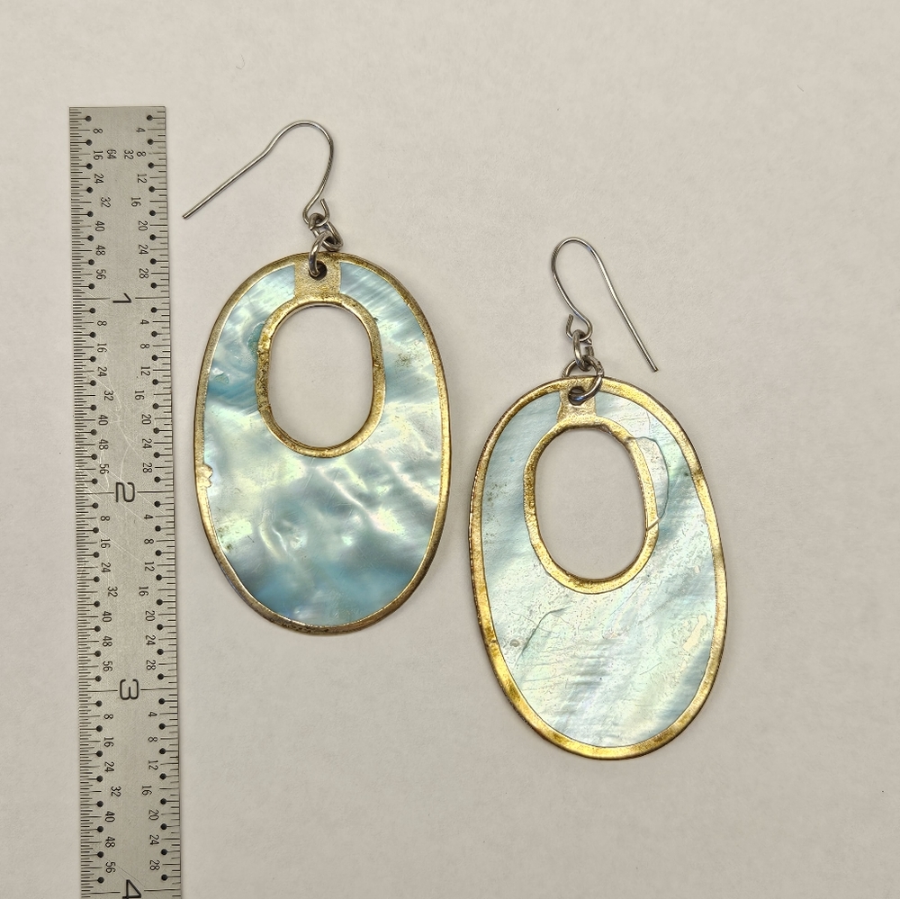 Blue Shell Earrings - Picture 4 of 5